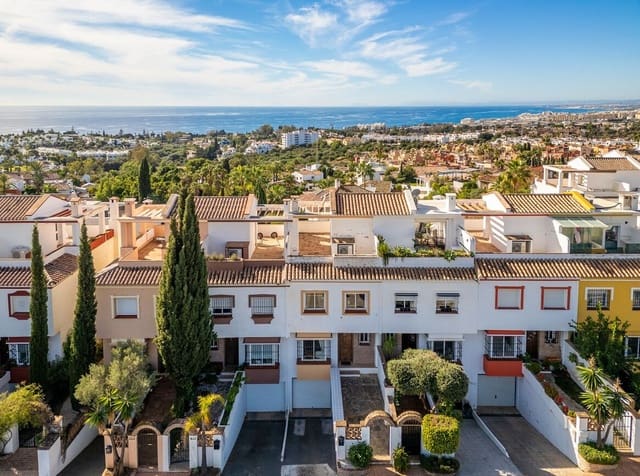 3 Zimmer Haus zu verkaufen in Marbella mit Pool Garage - 875.000 € (Ref: 10179285)
