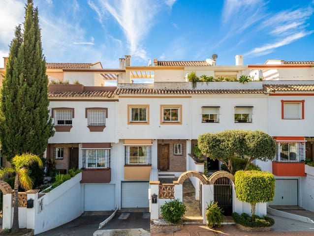 3 Zimmer Haus zu verkaufen in Marbella mit Pool Garage - 875.000 € (Ref: 10179285)