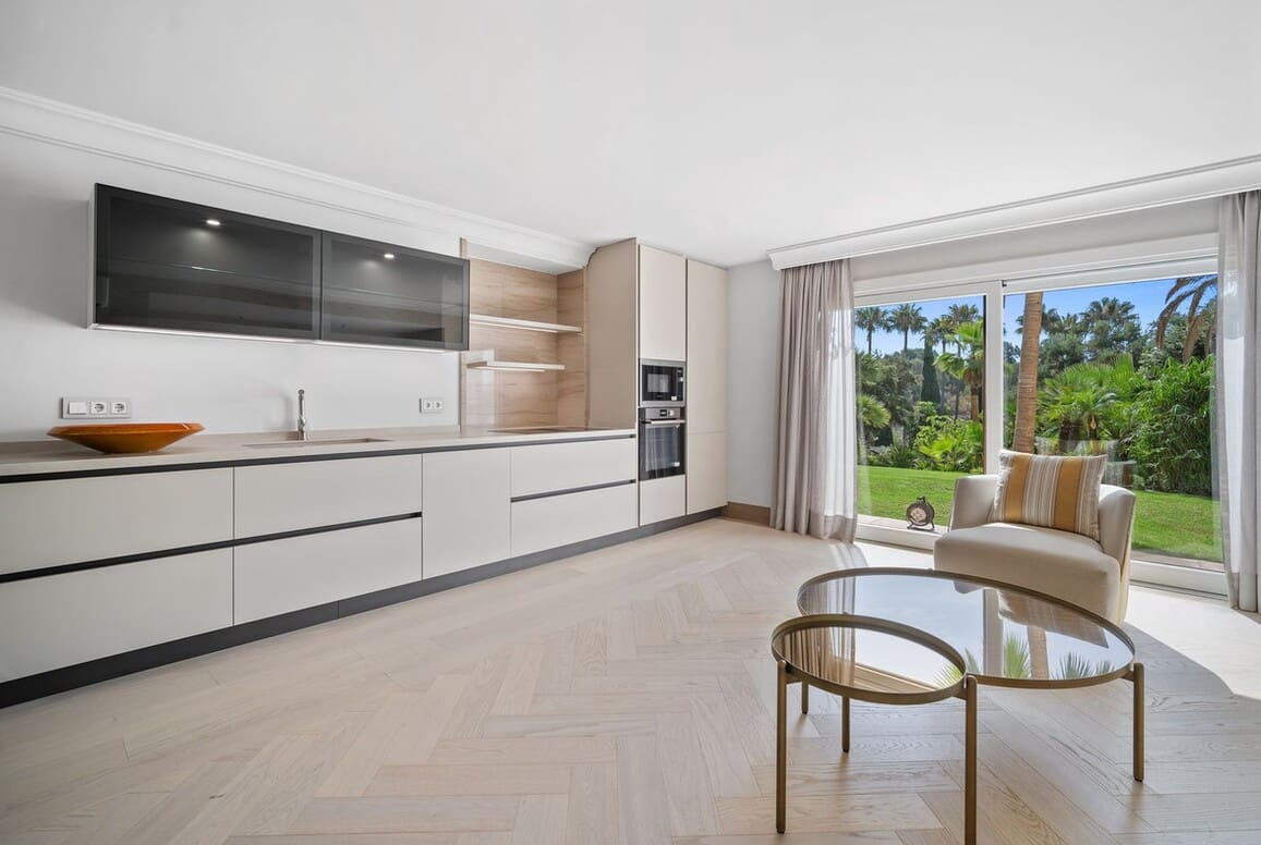 16 soverom Villa til salgs i Benahavis med svømmebasseng garasje - € 13 950 000 (Ref: 10179286)