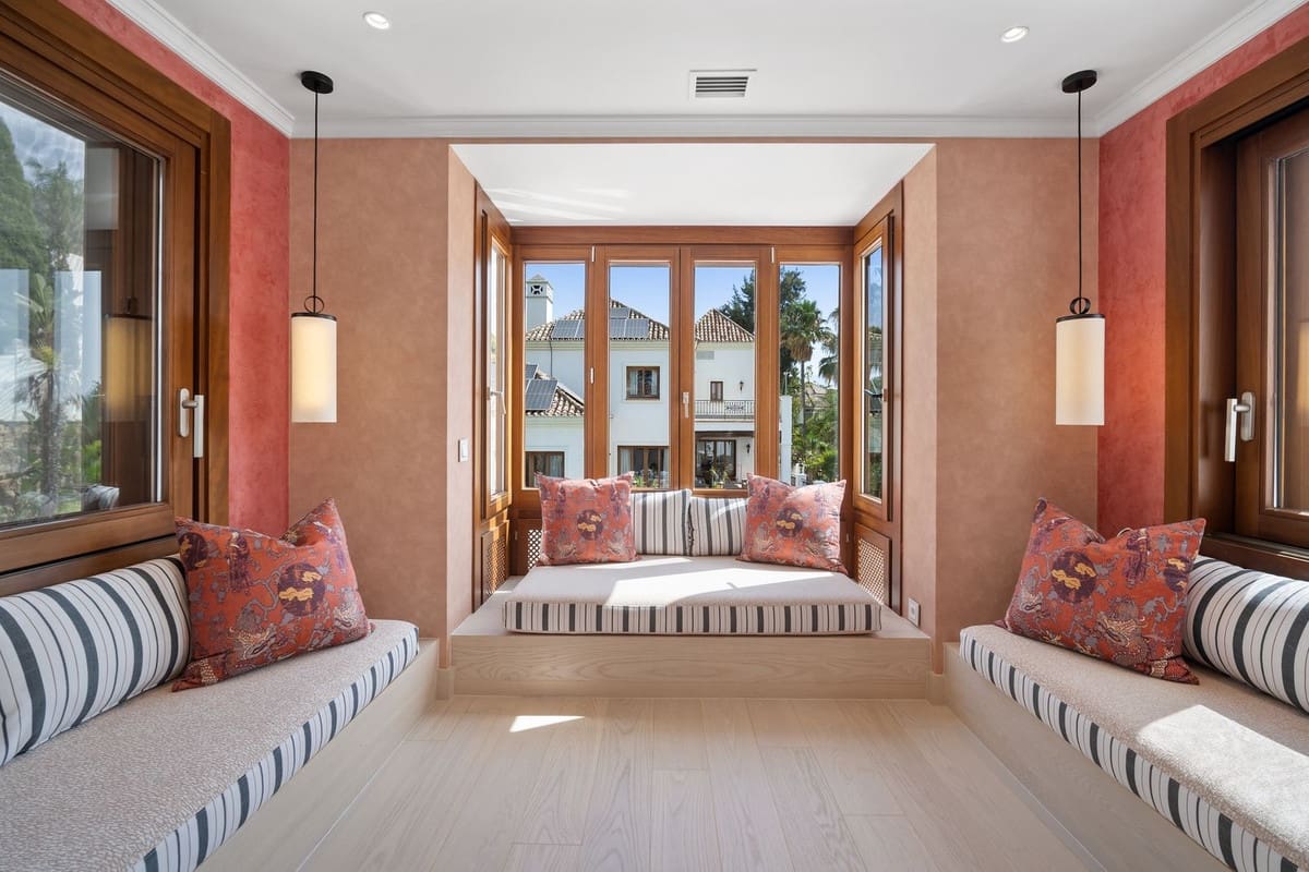 16 soverom Villa til salgs i Benahavis med svømmebasseng garasje - € 13 950 000 (Ref: 10179286)
