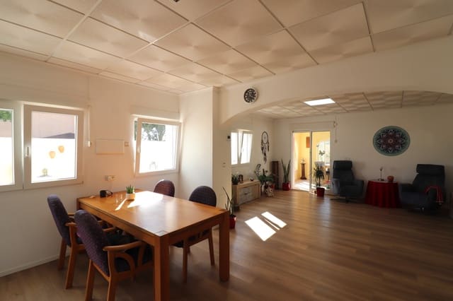 Finca/Casa Rural de 3 habitaciones en Rafal en venta con piscina garaje - 375.000 € (Ref: 10180383)
