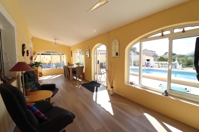 Finca/Casa Rural de 3 habitaciones en Rafal en venta con piscina garaje - 375.000 € (Ref: 10180383)