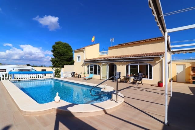 Finca/Casa Rural de 3 habitaciones en Rafal en venta con piscina garaje - 375.000 € (Ref: 10180383)