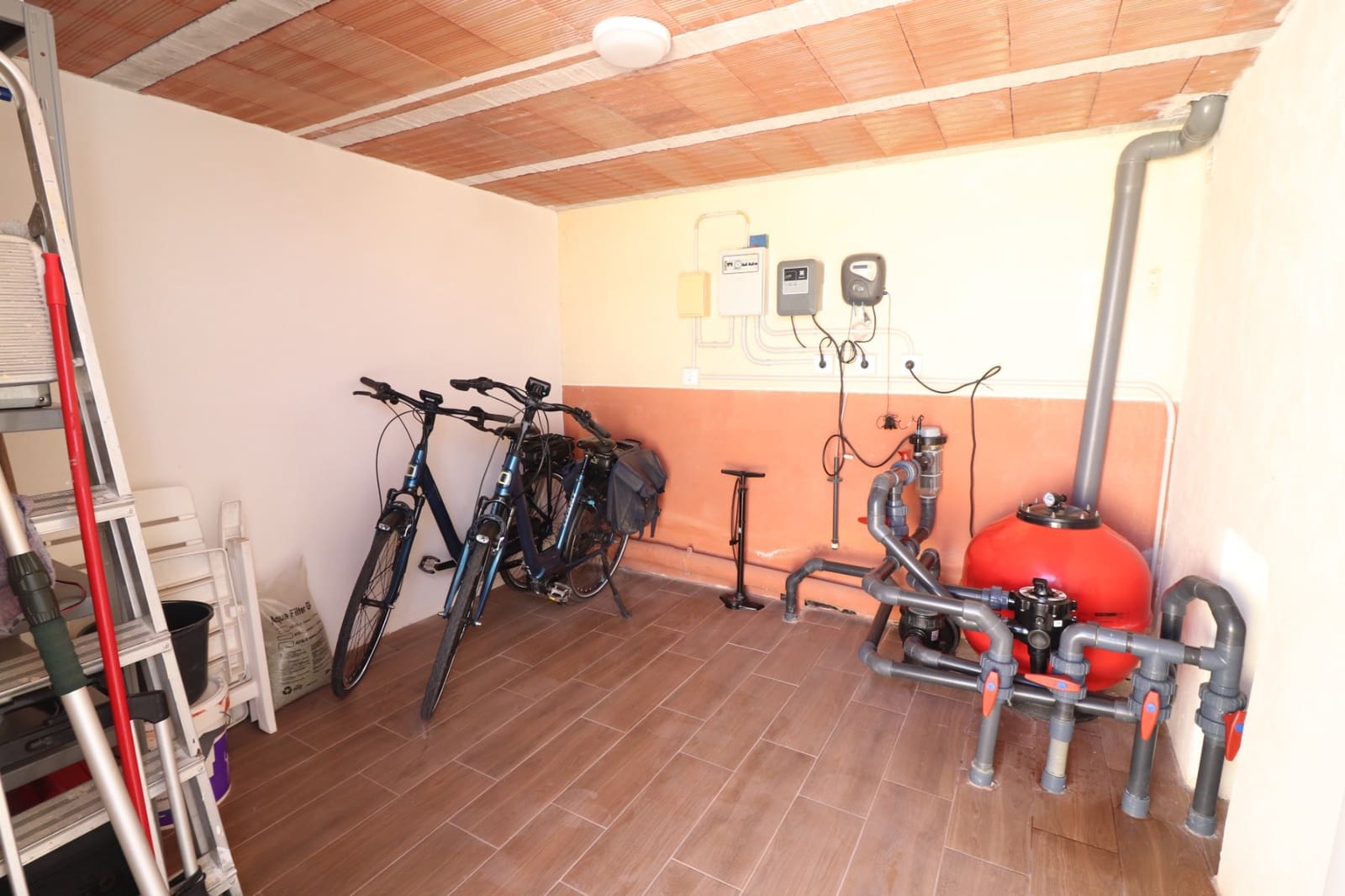 Finca/Casa Rural de 3 habitaciones en Rafal en venta con piscina garaje - 375.000 € (Ref: 10180383)