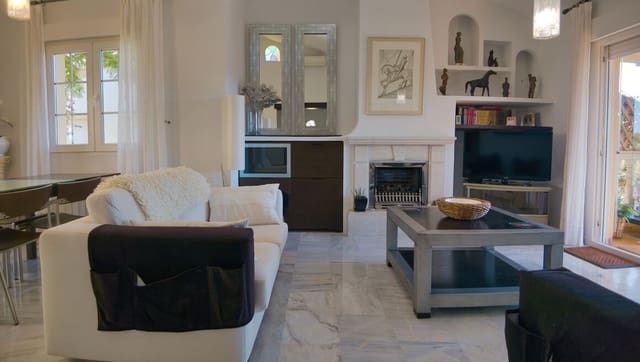 3 bedroom Villa for sale in Las Ramblas Golf, Orihuela with pool garage - € 529,000 (Ref: 10180386)