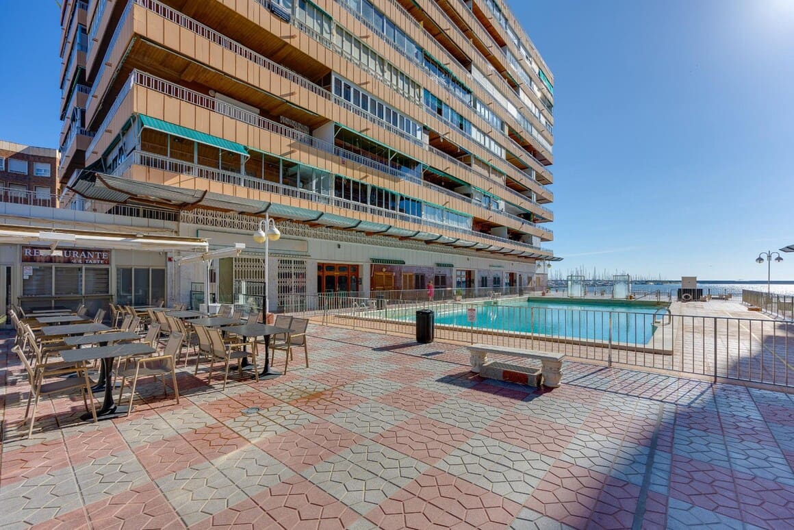 2 sovrum Lägenhet till salu i Torrevieja med pool - 550 000 € (Ref: 10180387)