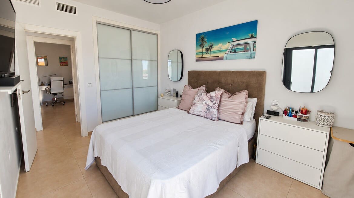 3 soveværelse Byhus til salg i Orihuela Costa med swimmingpool garage - € 395.000 (Ref: 10180388)