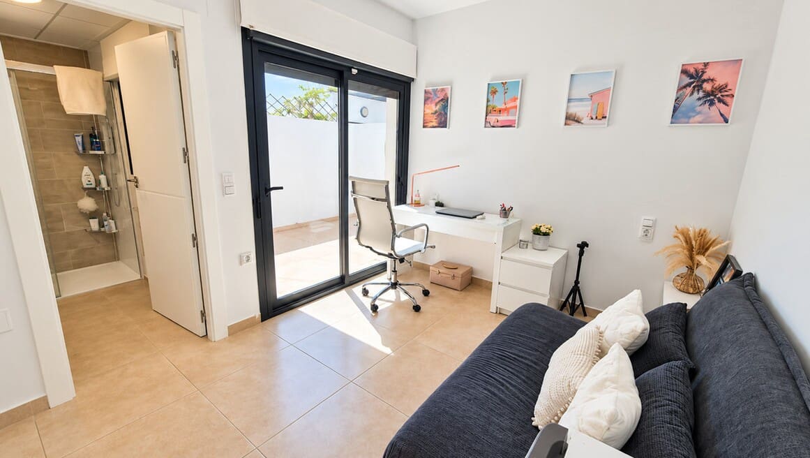 3 soveværelse Byhus til salg i Orihuela Costa med swimmingpool garage - € 395.000 (Ref: 10180388)