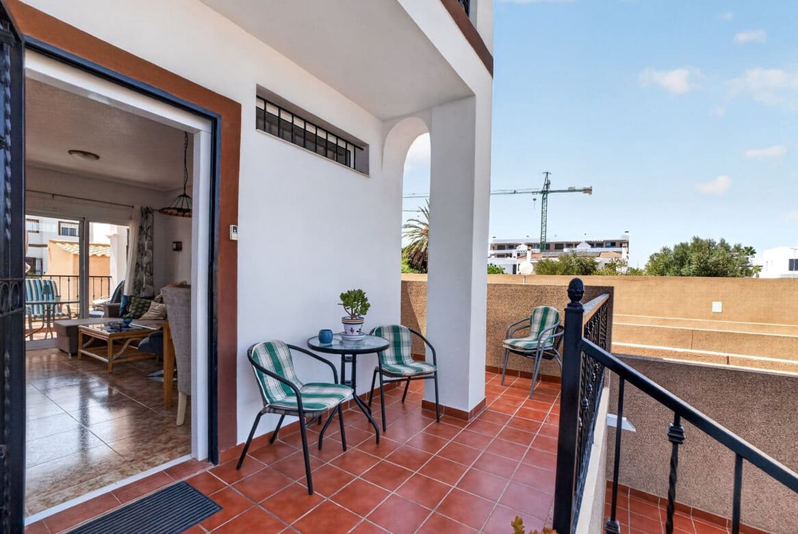 Apartamento de 2 habitaciones en Orihuela Costa en venta con piscina garaje - 230.000 € (Ref: 10180389)