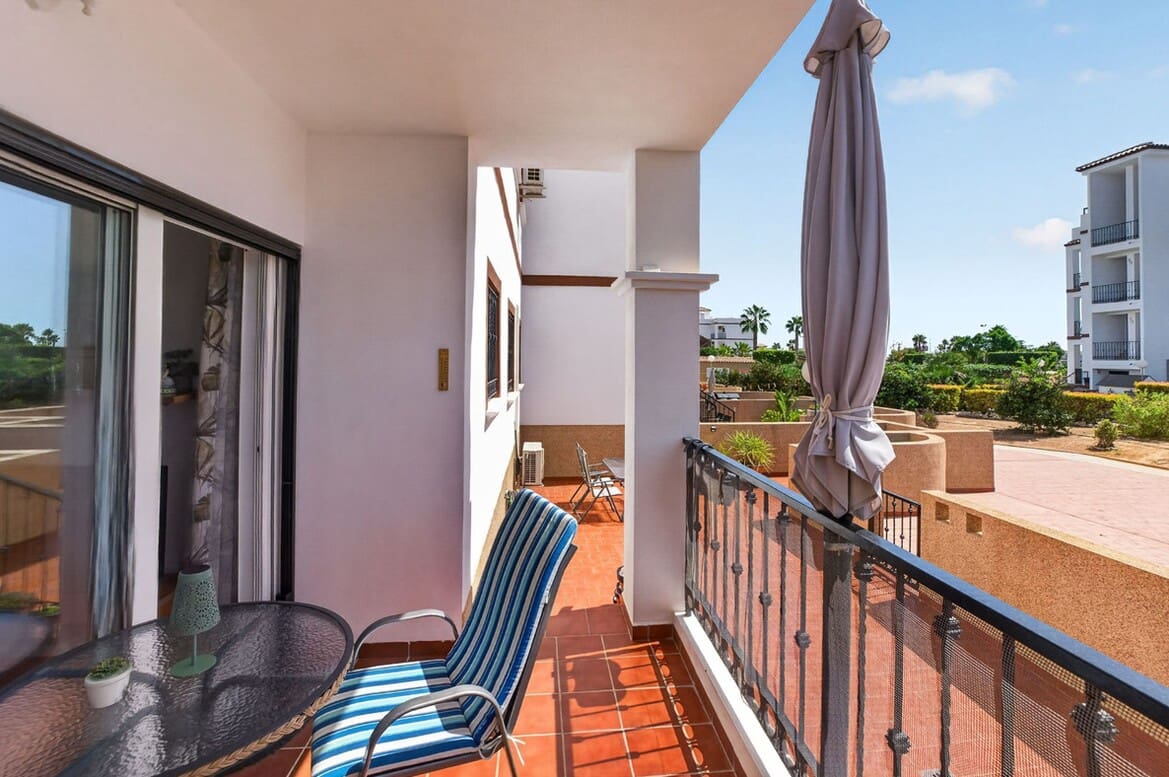 Apartamento de 2 habitaciones en Orihuela Costa en venta con piscina garaje - 230.000 € (Ref: 10180389)