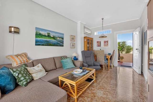 Apartamento de 2 habitaciones en Punta Prima, Orihuela en venta con piscina garaje - 230.000 € (Ref: 10180389)