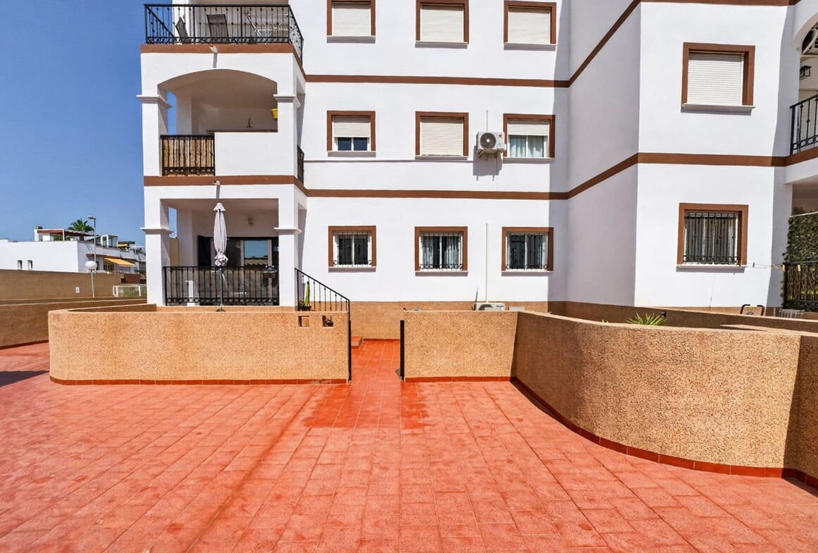 Apartamento de 2 habitaciones en Orihuela Costa en venta con piscina garaje - 230.000 € (Ref: 10180389)