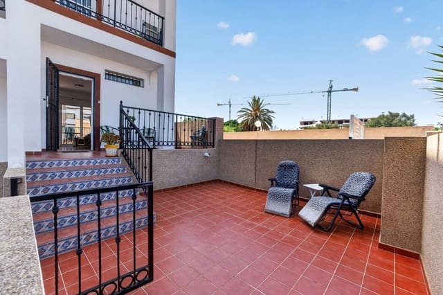 Apartamento de 2 habitaciones en Punta Prima, Orihuela en venta con piscina garaje - 230.000 € (Ref: 10180389)