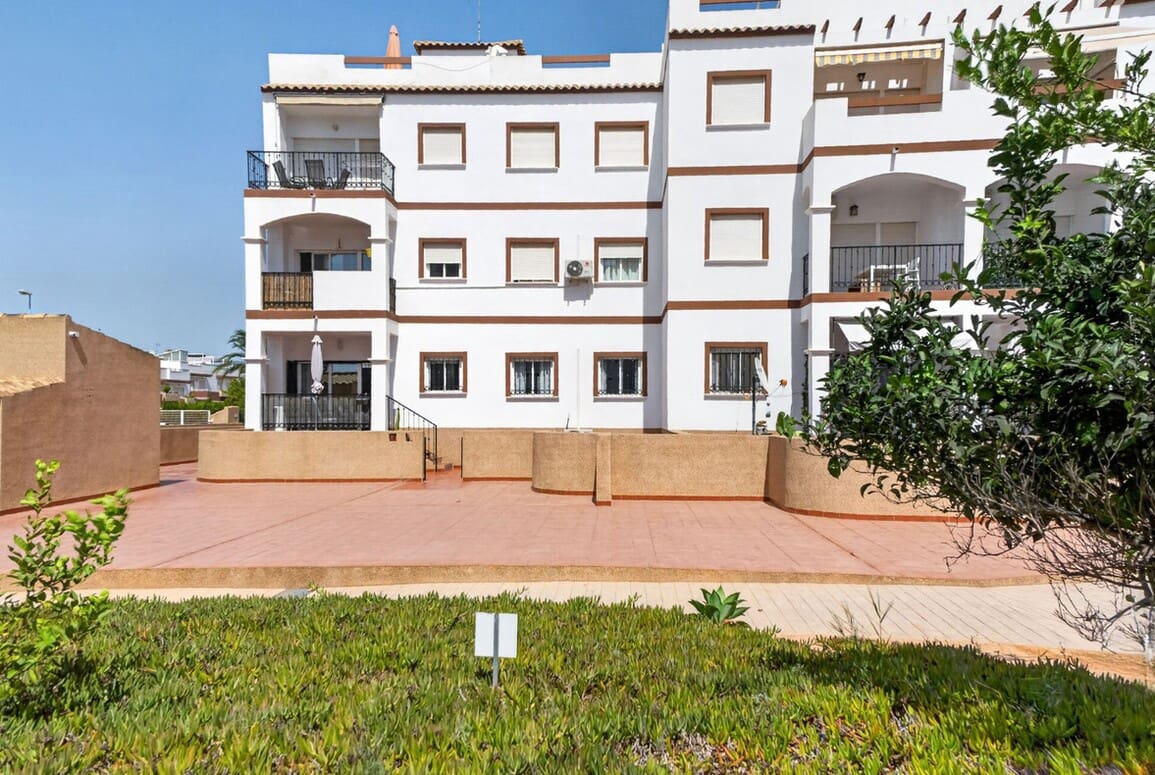 Apartamento de 2 habitaciones en Orihuela Costa en venta con piscina garaje - 230.000 € (Ref: 10180389)
