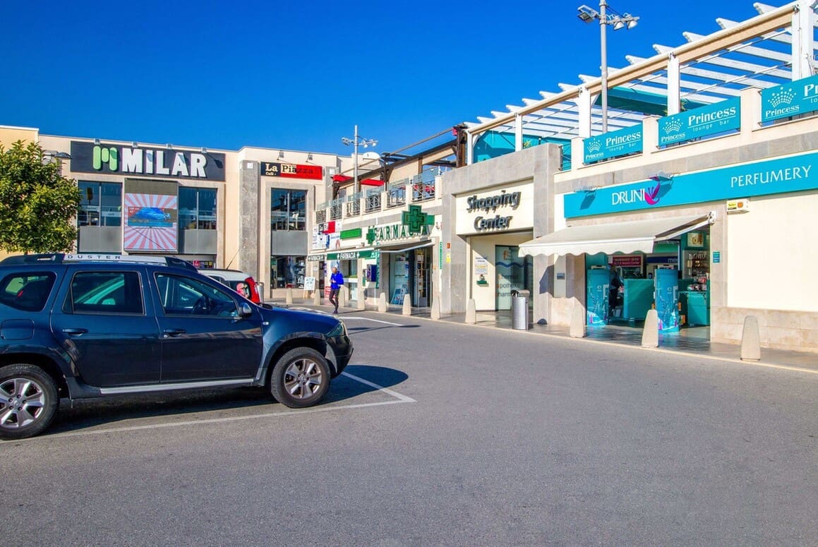 Apartamento de 2 habitaciones en Orihuela Costa en venta con piscina garaje - 230.000 € (Ref: 10180389)