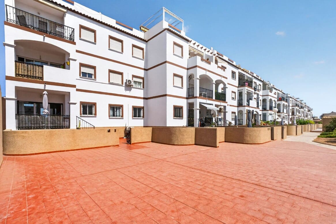Apartamento de 2 habitaciones en Orihuela Costa en venta con piscina garaje - 230.000 € (Ref: 10180389)