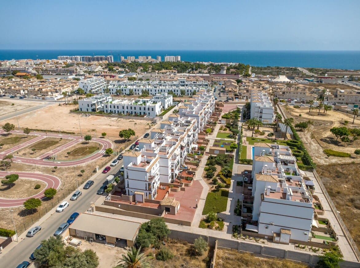 Apartamento de 2 habitaciones en Orihuela Costa en venta con piscina garaje - 230.000 € (Ref: 10180389)