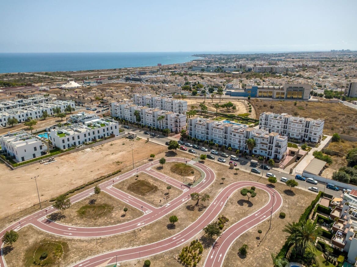 Apartamento de 2 habitaciones en Orihuela Costa en venta con piscina garaje - 230.000 € (Ref: 10180389)