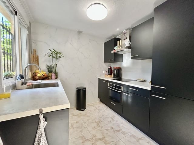 4 chambre Villa/Maison à vendre à Villamartin, Orihuela - 429 900 € (Ref: 10180390)