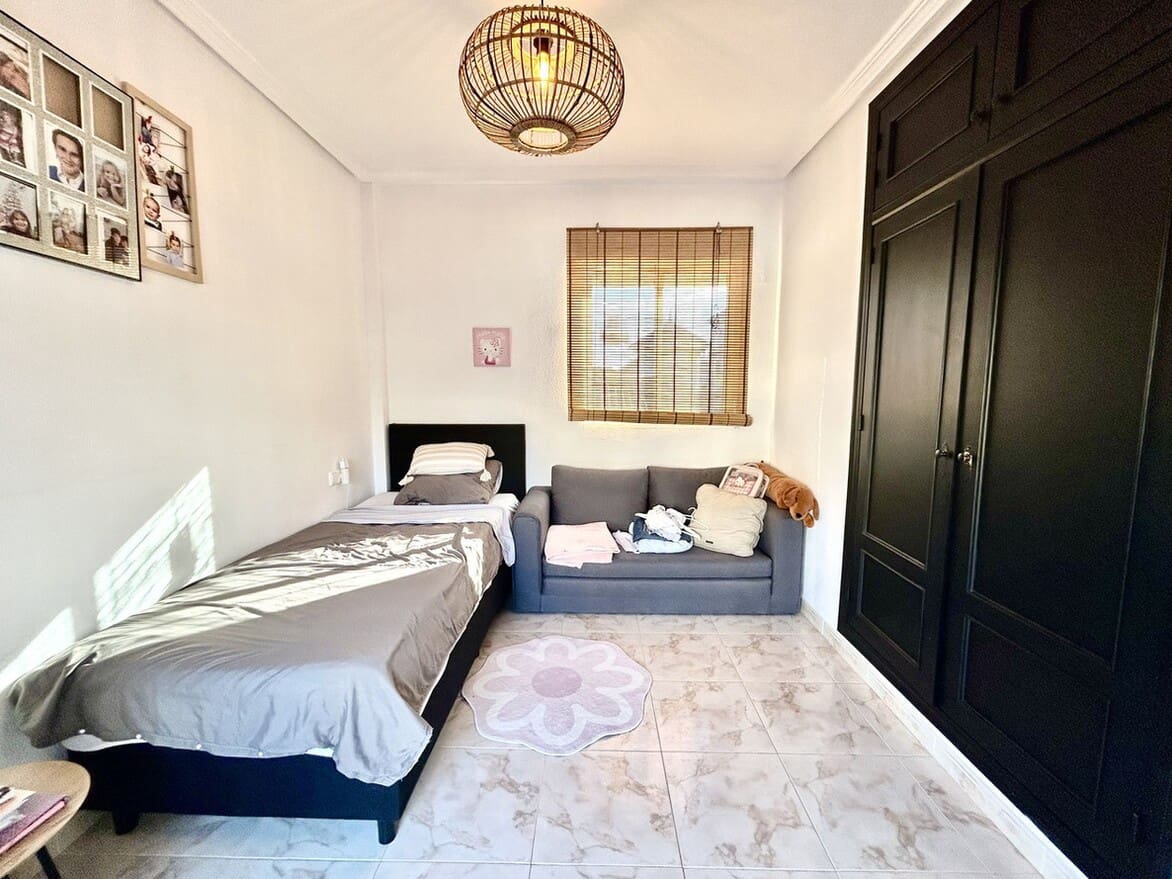 4 chambre Villa/Maison à vendre à Orihuela Costa - 429 900 € (Ref: 10180390)