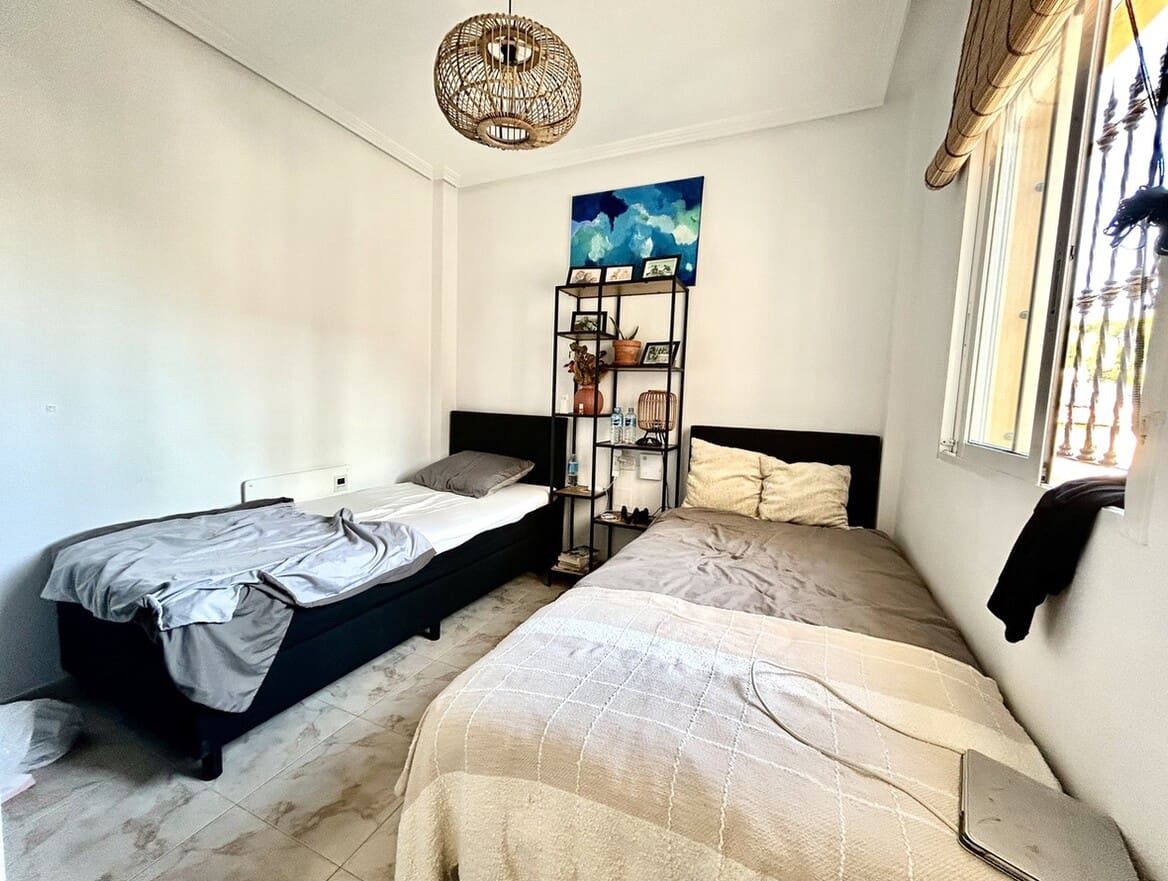 4 chambre Villa/Maison à vendre à Orihuela Costa - 429 900 € (Ref: 10180390)