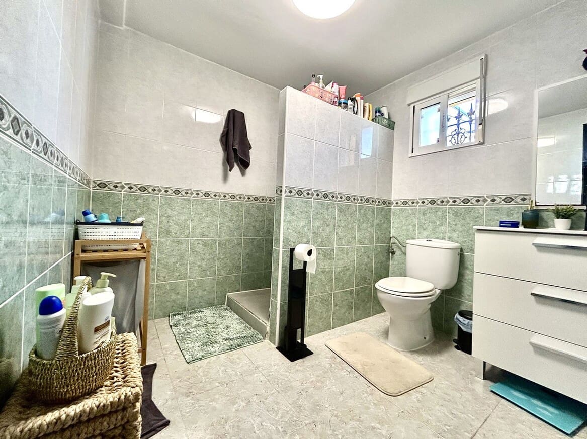 4 chambre Villa/Maison à vendre à Orihuela Costa - 429 900 € (Ref: 10180390)