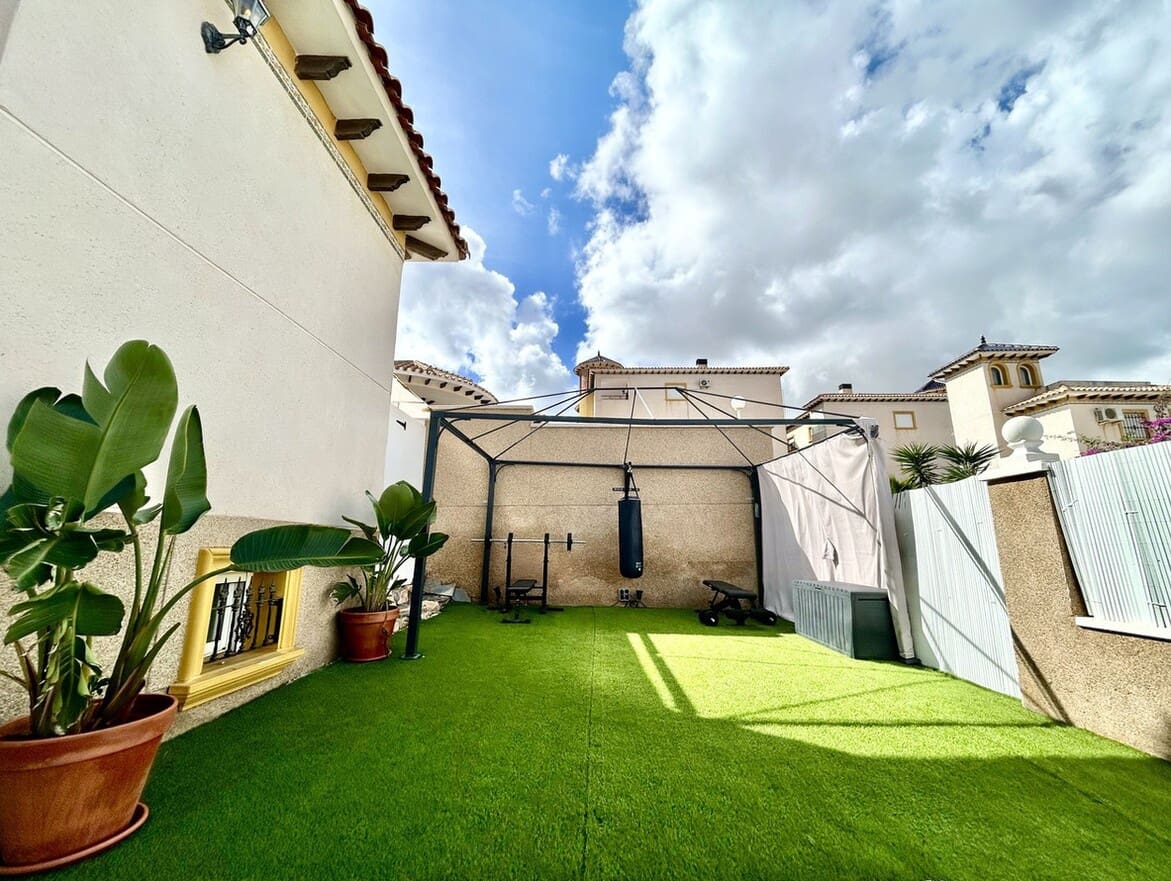4 chambre Villa/Maison à vendre à Orihuela Costa - 429 900 € (Ref: 10180390)