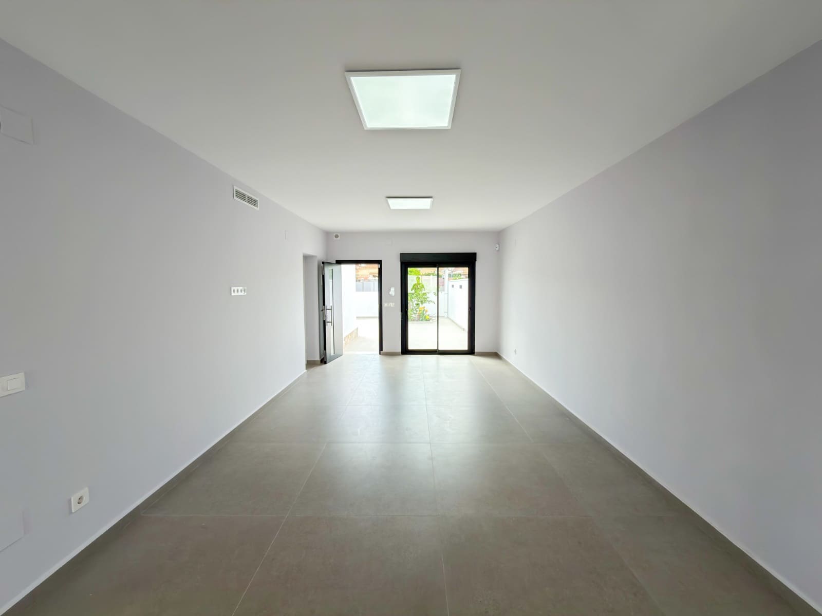 Chalet de 3 habitaciones en La Siesta en venta con piscina garaje - 499.000 € (Ref: 10180391)