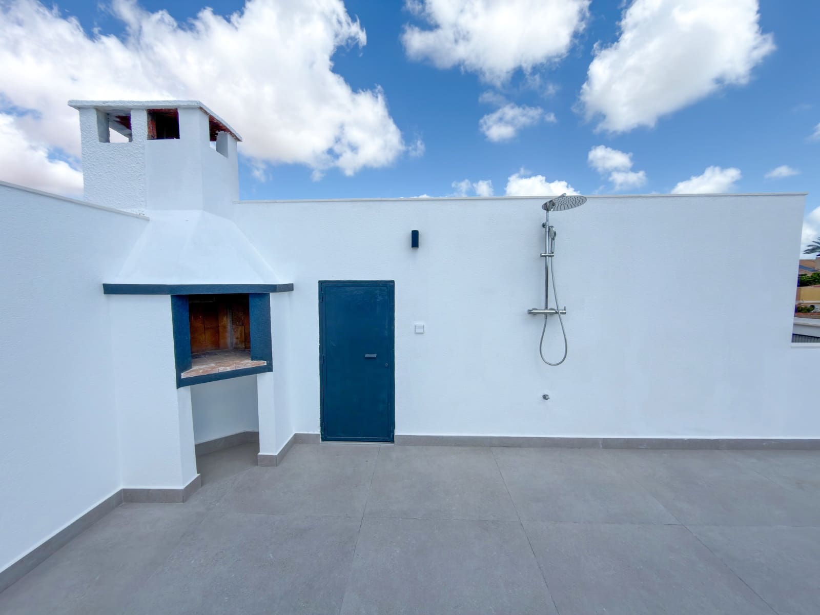 Chalet de 3 habitaciones en La Siesta en venta con piscina garaje - 499.000 € (Ref: 10180391)