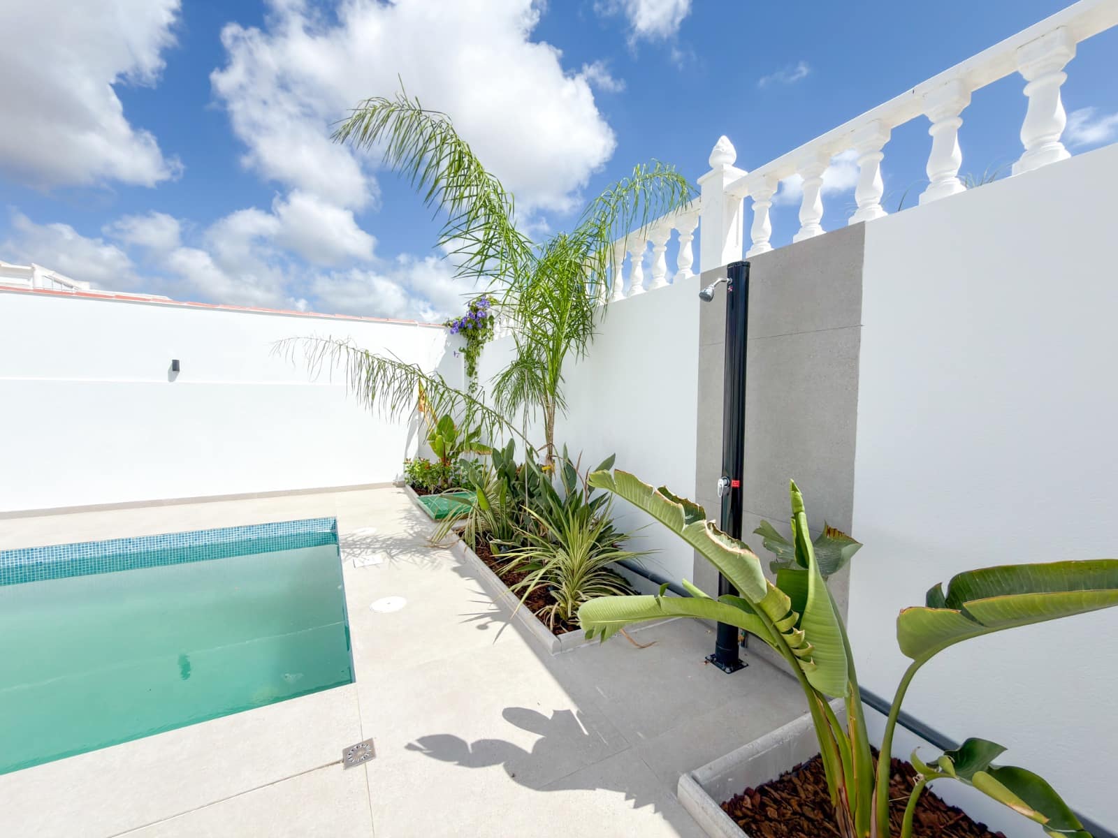 Chalet de 3 habitaciones en La Siesta en venta con piscina garaje - 499.000 € (Ref: 10180391)