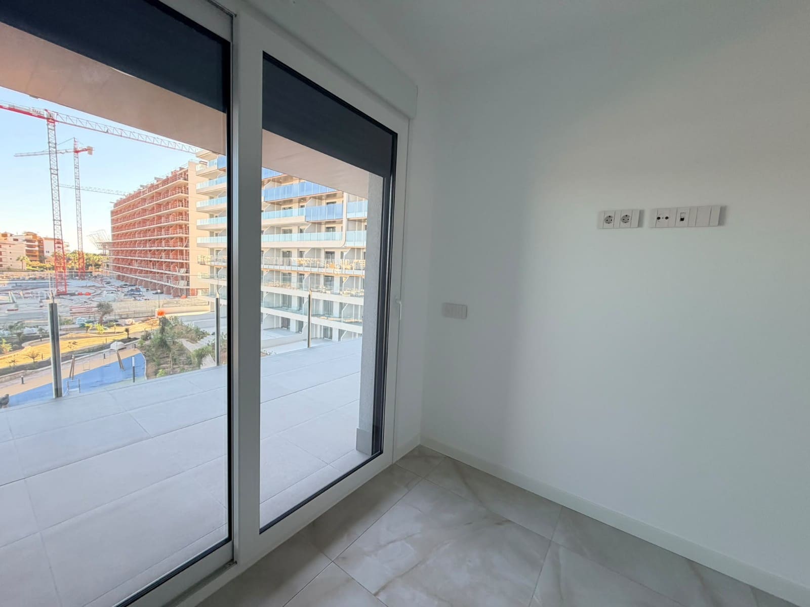 Apartamento de 2 habitaciones en Orihuela Costa en venta con piscina garaje - 380.000 € (Ref: 10180394)