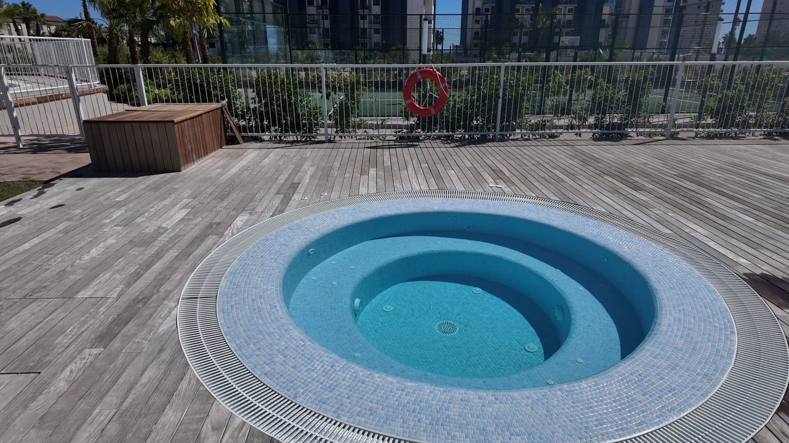 Apartamento de 2 habitaciones en Orihuela Costa en venta con piscina garaje - 380.000 € (Ref: 10180394)