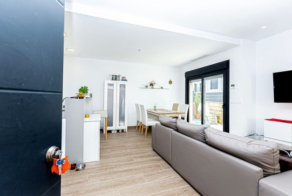 3 makuuhuone Huvila myytävänä paikassa Rojales mukana uima-altaan - 409 500 € (Ref: 10180395)