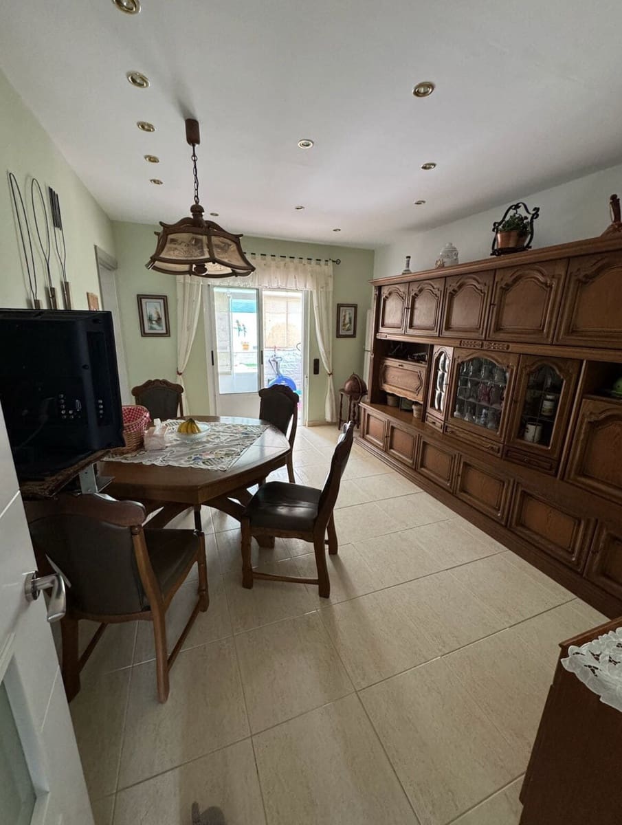 3 soverom Villa til salgs i San Fulgencio med svømmebasseng garasje - € 460 000 (Ref: 10180399)