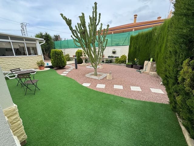 3 soverom Villa til salgs i San Fulgencio med svømmebasseng garasje - € 460 000 (Ref: 10180399)