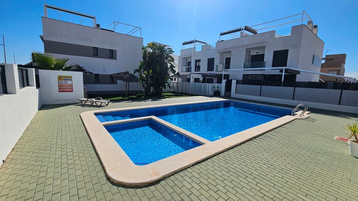 2 chambre Appartement à vendre à Pilar de la Horadada avec piscine - 299 000 € (Ref: 10182174)
