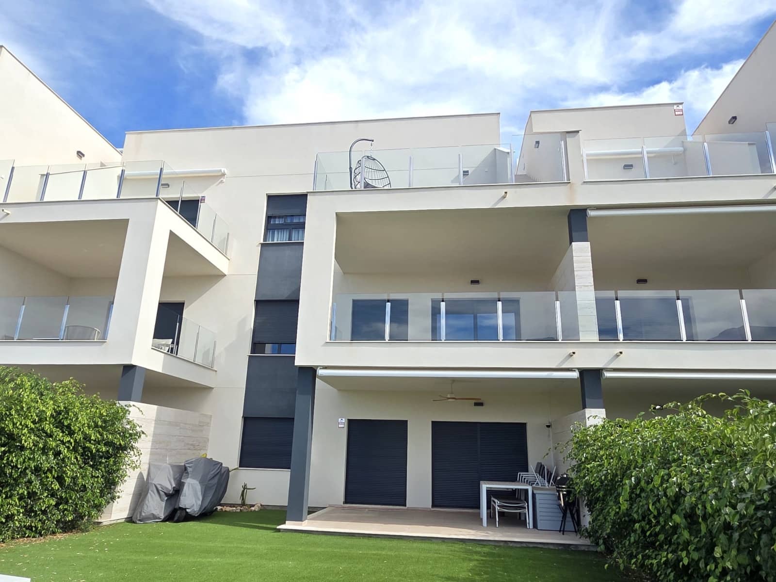 Ático de 2 habitaciones en Pilar de la Horadada en venta con piscina garaje - 346.000 € (Ref: 10182814)