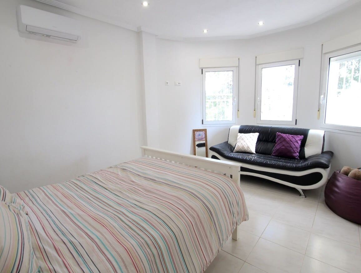 5 soverom Villa til salgs i Campoamor med svømmebasseng garasje - € 510 000 (Ref: 10182818)