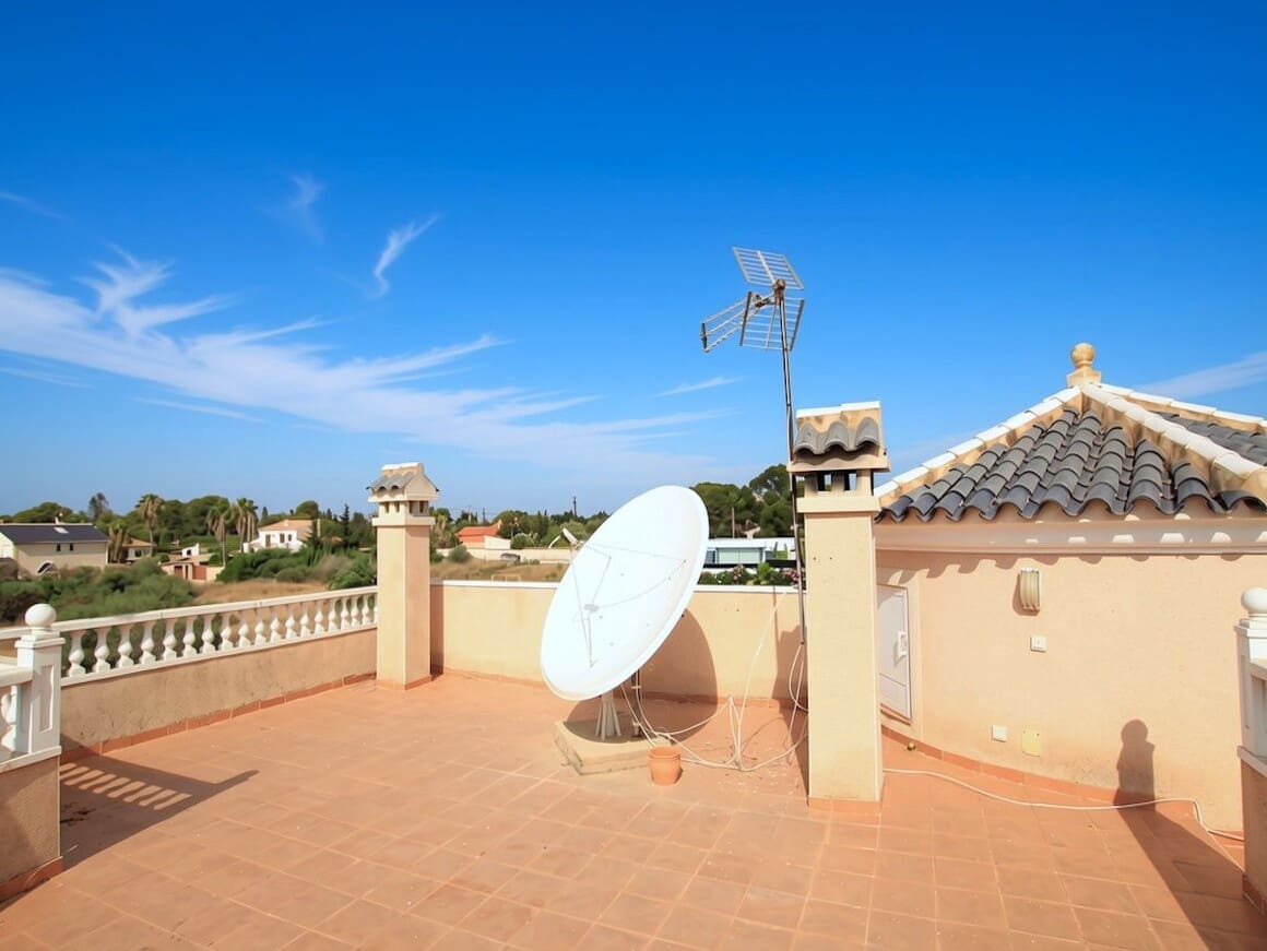 5 soverom Villa til salgs i Campoamor med svømmebasseng garasje - € 510 000 (Ref: 10182818)