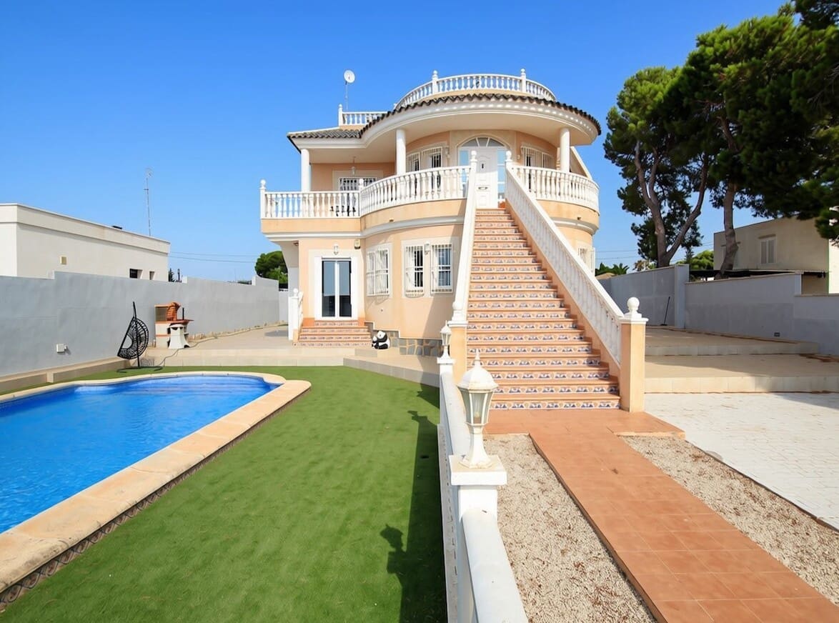 5 soverom Villa til salgs i Campoamor med svømmebasseng garasje - € 510 000 (Ref: 10182818)