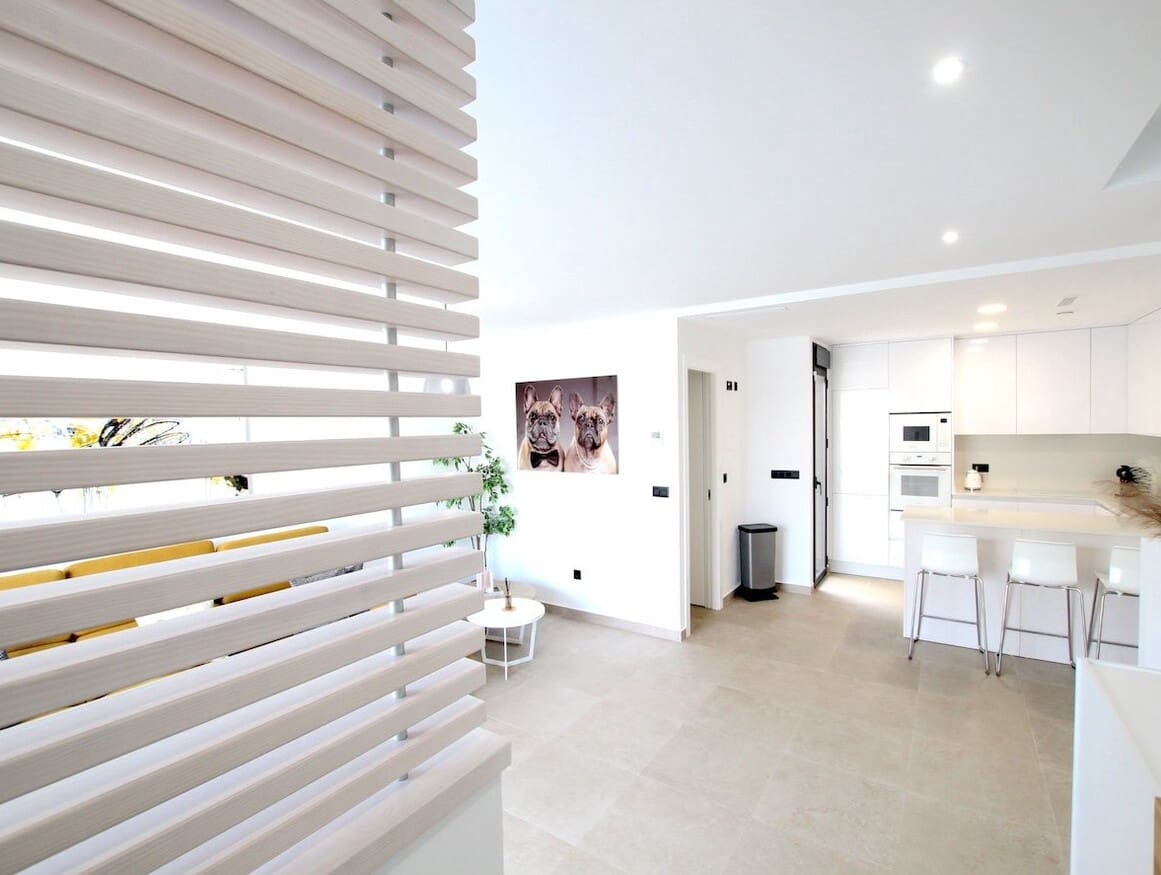 3 slaapkamer Villa te koop in Benijofar met zwembad garage - € 349.950 (Ref: 10182819)