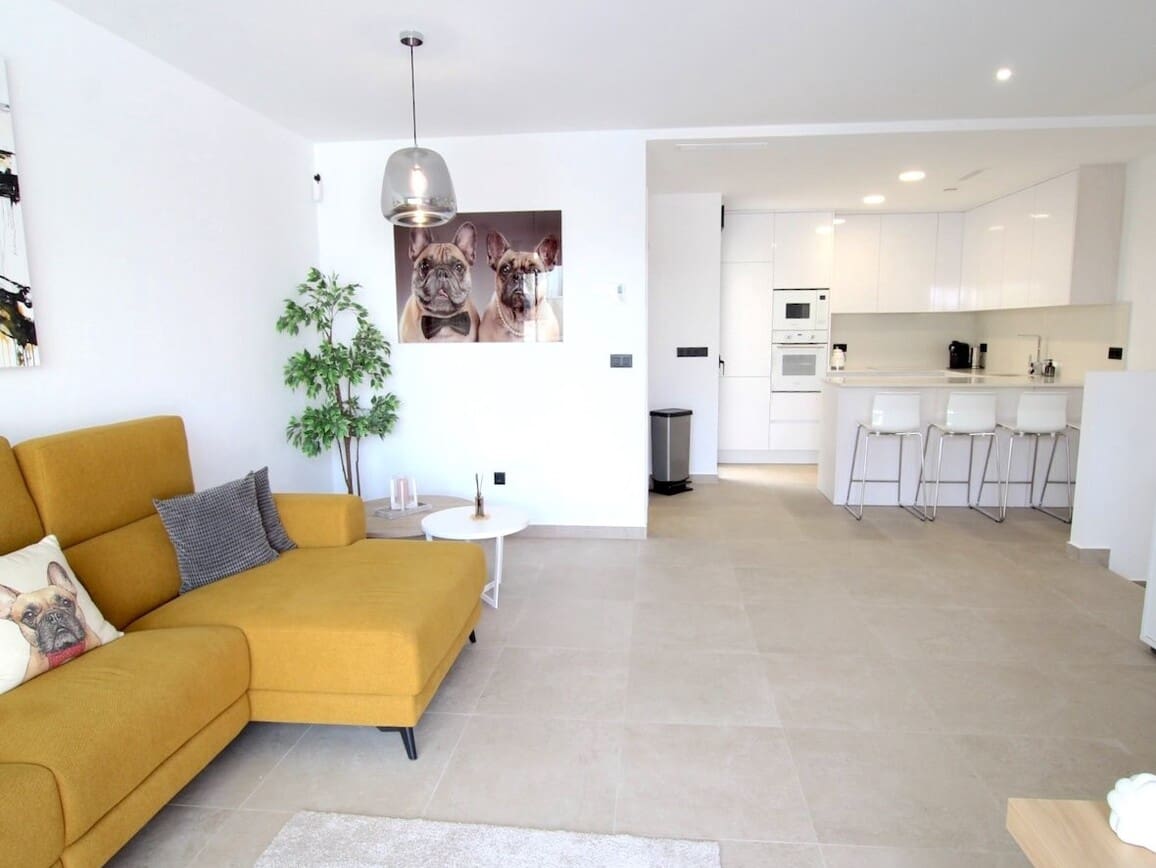 3 slaapkamer Villa te koop in Benijofar met zwembad garage - € 349.950 (Ref: 10182819)
