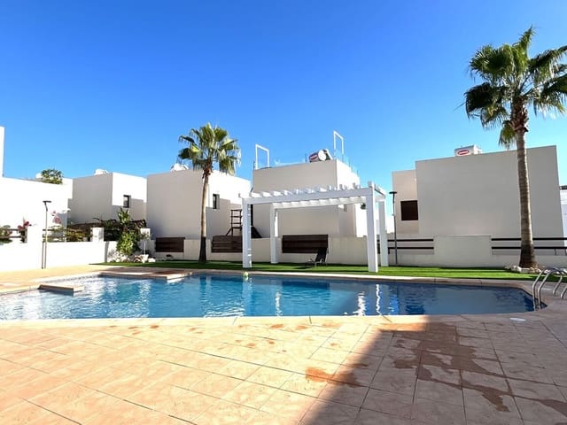 4 soveværelse Villa til salg i Orihuela Costa, Orihuela med swimmingpool garage - € 550.000 (Ref: 10182820)