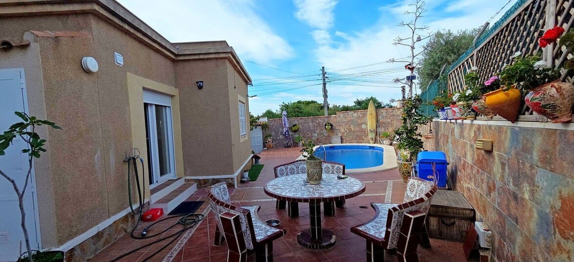 5 bedroom Villa for sale in Torrevieja with pool garage - € 372,000 (Ref: 10182821)
