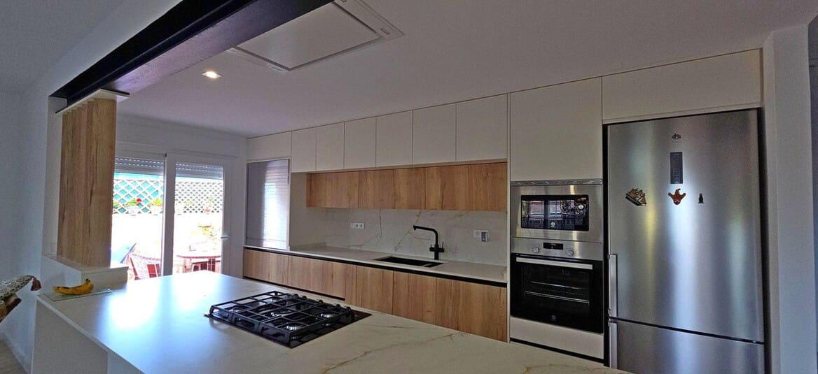 5 bedroom Villa for sale in Torrevieja with pool garage - € 372,000 (Ref: 10182821)