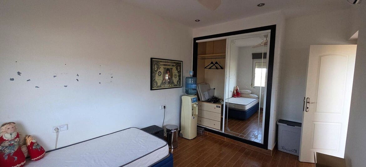 5 bedroom Villa for sale in Torrevieja with pool garage - € 372,000 (Ref: 10182821)