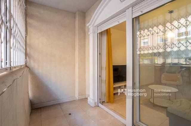 Apartamento de 2 habitaciones en Puerto Deportivo, Torrevieja en venta - 179.000 € (Ref: 10182827)