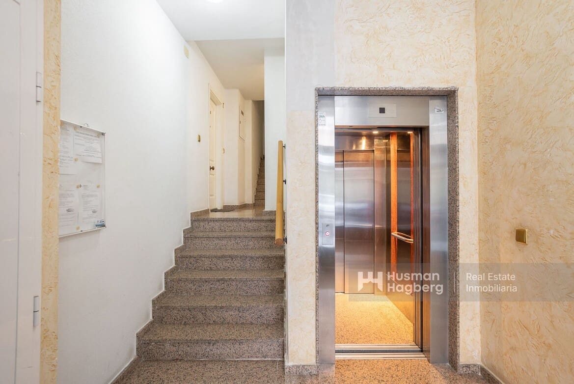 Apartamento de 2 habitaciones en Torrevieja en venta - 179.000 € (Ref: 10182827)