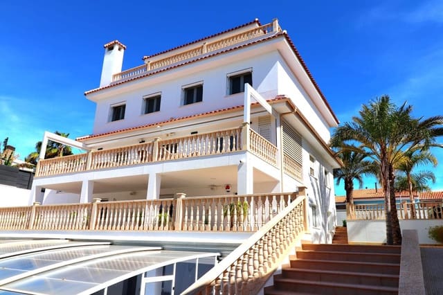 5 bedroom Villa for sale in Dehesa de Campoamor, Orihuela with pool garage - € 1,400,000 (Ref: 10182828)
