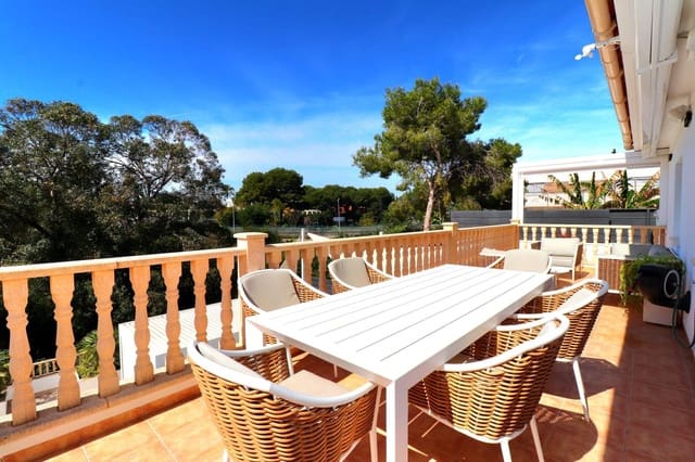 5 bedroom Villa for sale in Dehesa de Campoamor, Orihuela with pool garage - € 1,400,000 (Ref: 10182828)